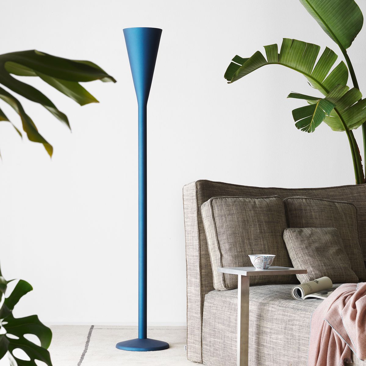 Luminator Floor Lamp by Fontana Arte Floor Lamps Luminator Floor Lamp by Fontana Arte Floor Lamps